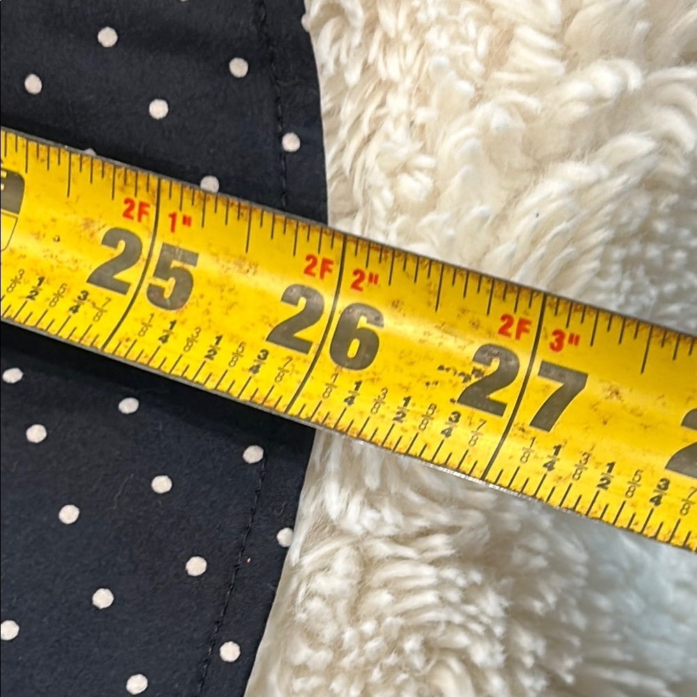 NWOT Banana Republic Navy and White Polka Dot Sleeveless Shirt - Picture 9 of 9